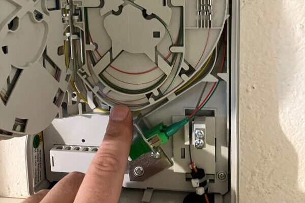 Glasfasernetzausbau in Buochs 450 Einheiten abgeschlossen